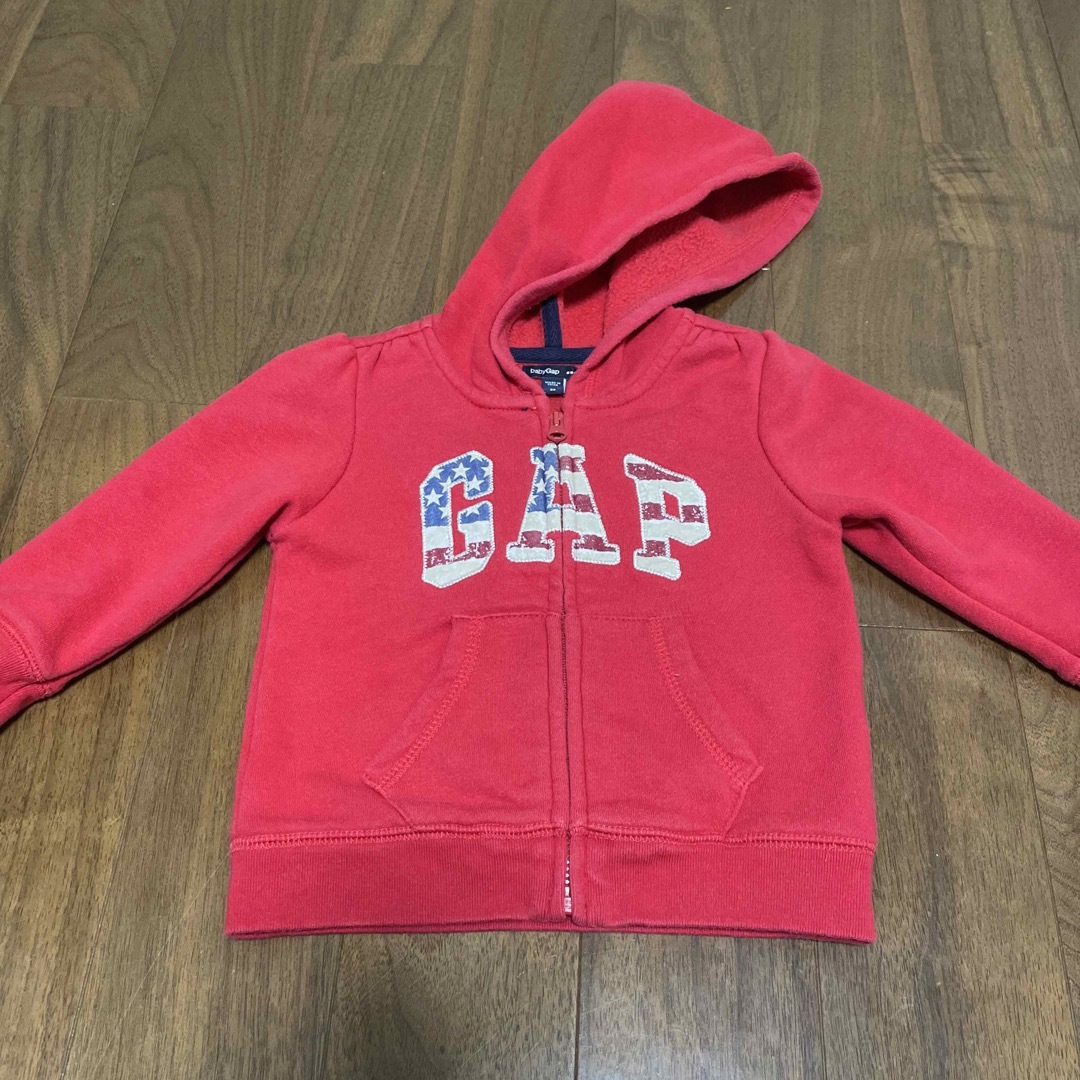 babyGAP(ベビーギャップ)のキッズパーカー キッズ/ベビー/マタニティのキッズ服女の子用(90cm~)(ジャケット/上着)の商品写真