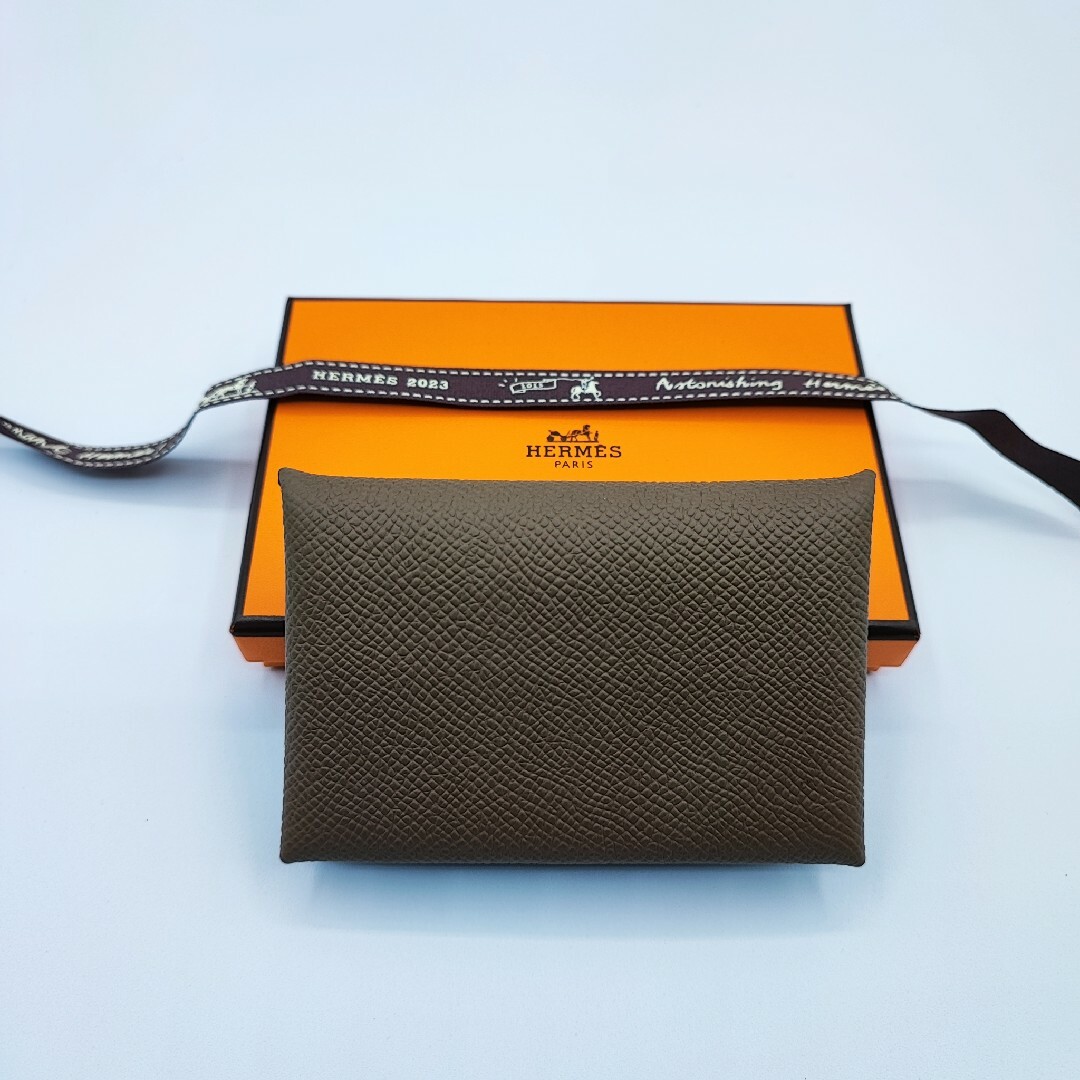 Hermes - HERMES エルメス カルヴィ カードホルダー エトゥープ 新品未 ...