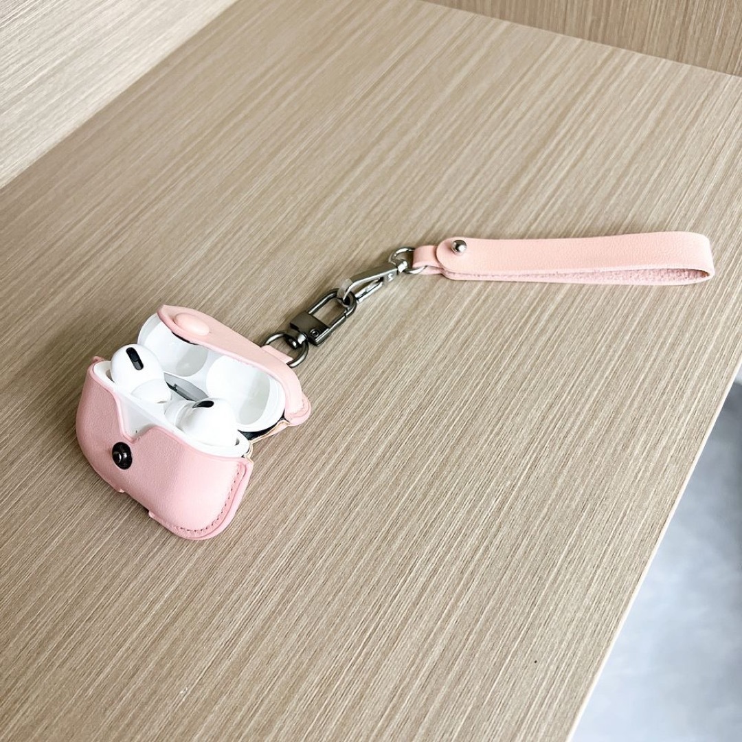 Apple AirPods 1 / 2 イヤホン ケース 新品未使用 スマホ/家電/カメラのスマホアクセサリー(その他)の商品写真