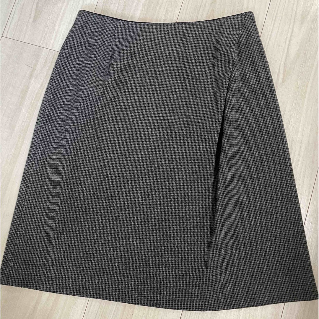 ［セール中］スカート　グレー レディースのスカート(ひざ丈スカート)の商品写真