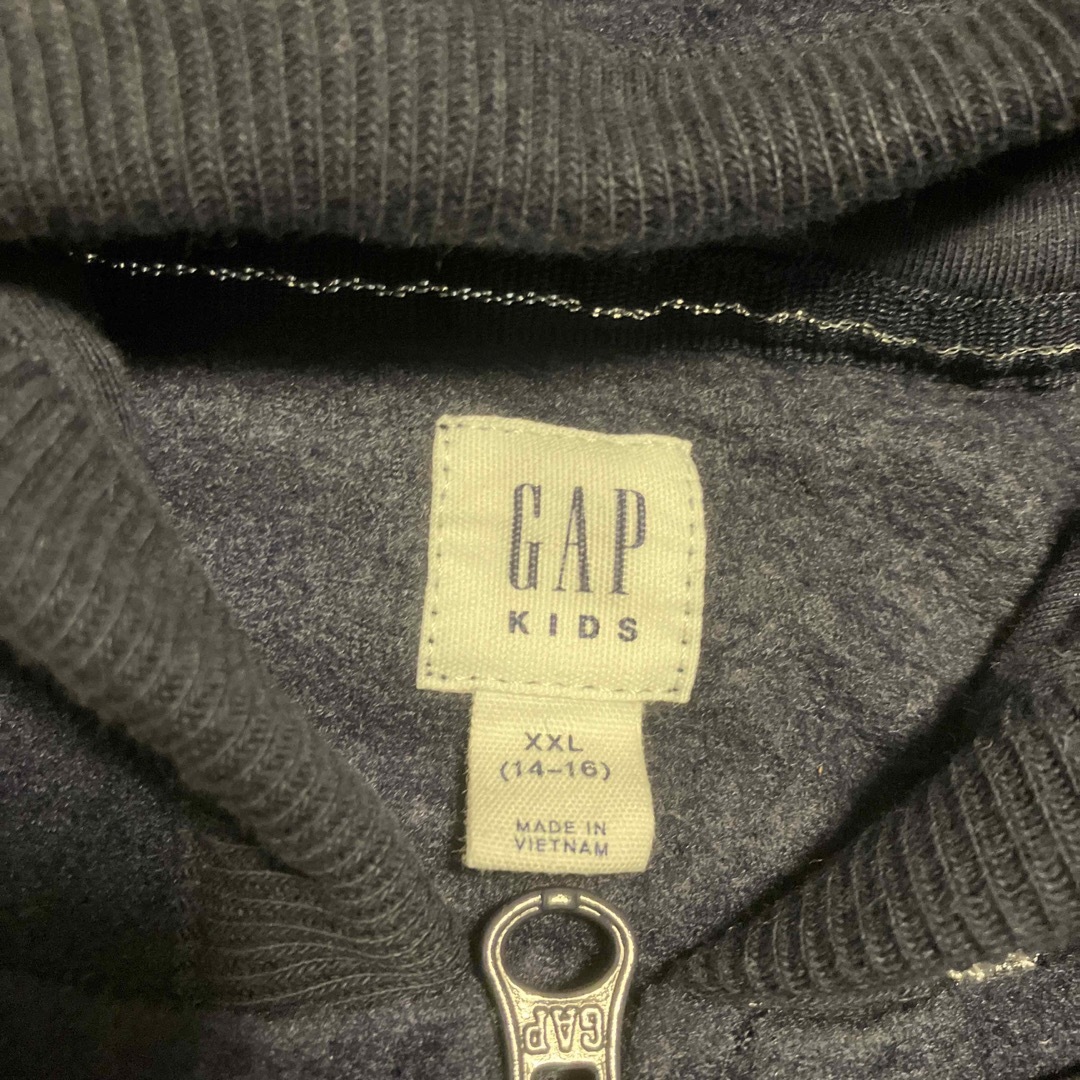 GAP Kids(ギャップキッズ)のGAP kids パーカー 160 キッズ/ベビー/マタニティのキッズ服女の子用(90cm~)(ジャケット/上着)の商品写真