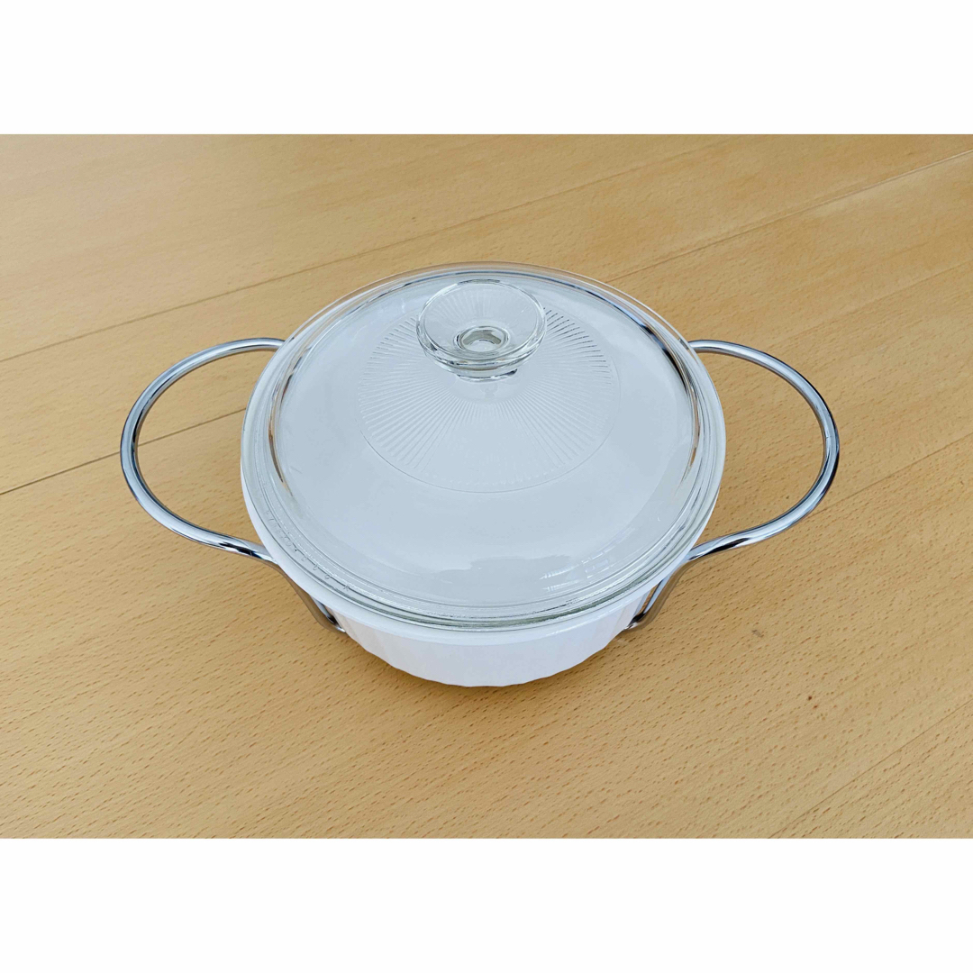 Pyrex(パイレックス)の【Pyrex】CORNING WARE ホルダー付 キャセロール（F-5-B） インテリア/住まい/日用品のキッチン/食器(調理道具/製菓道具)の商品写真