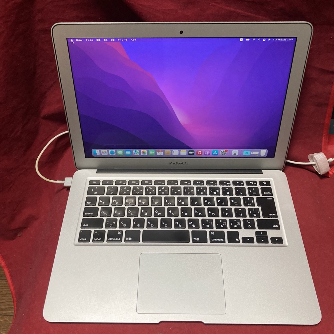 2015MacBook Air 13 inch i7 8GB 512 GB