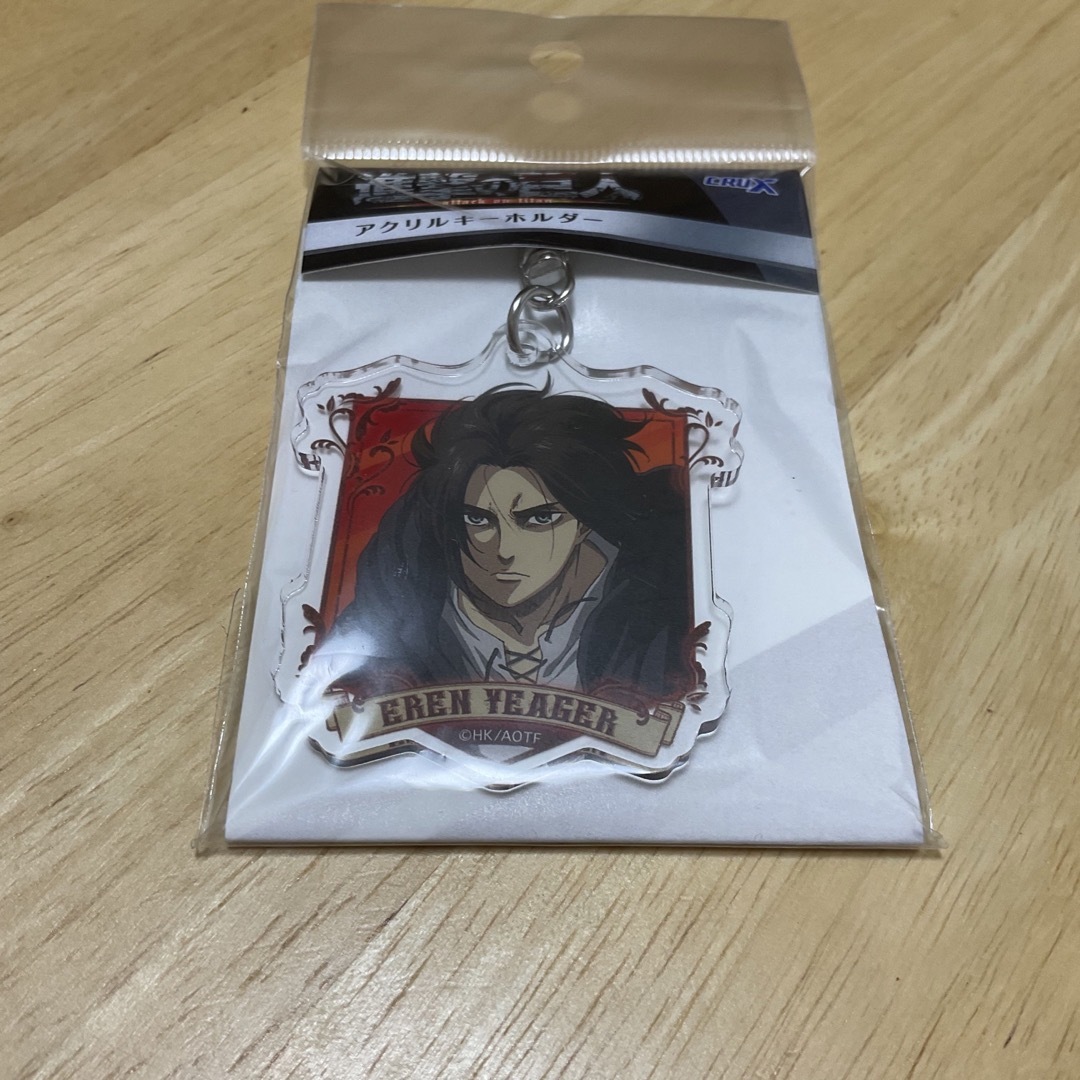 講談社(コウダンシャ)の進撃 アクキ 赤 エンタメ/ホビーのアニメグッズ(キーホルダー)の商品写真
