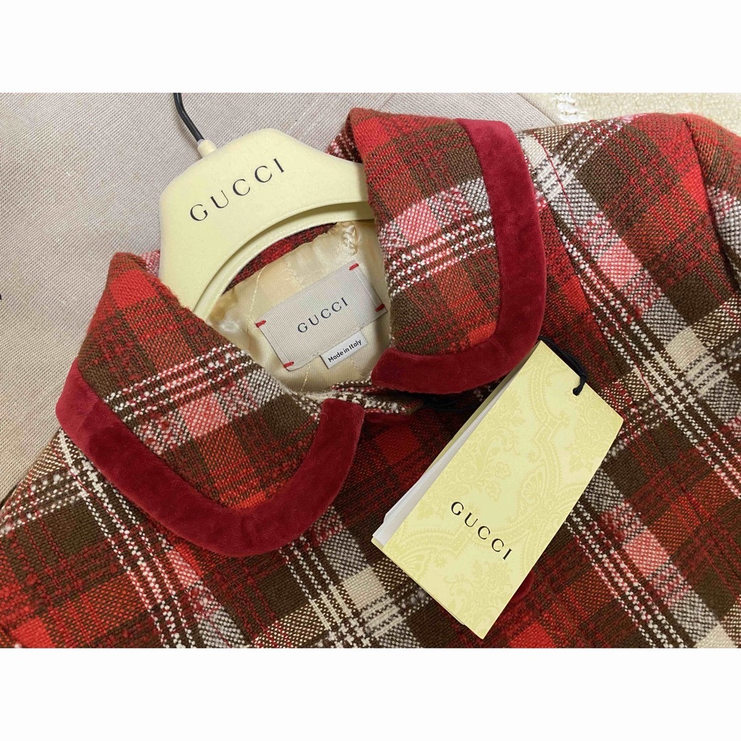 Gucci(グッチ)の半額！GUCCI グッチ チルドレンズ　コート 12/150 新品 大人の方にも キッズ/ベビー/マタニティのキッズ服女の子用(90cm~)(コート)の商品写真