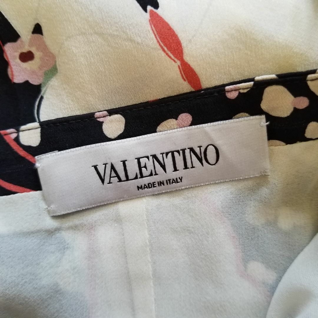 VALENTINO(ヴァレンティノ)のVALENTINO　バタフライ　シルク　ブラウス　スカート　38 レディースのスカート(ひざ丈スカート)の商品写真