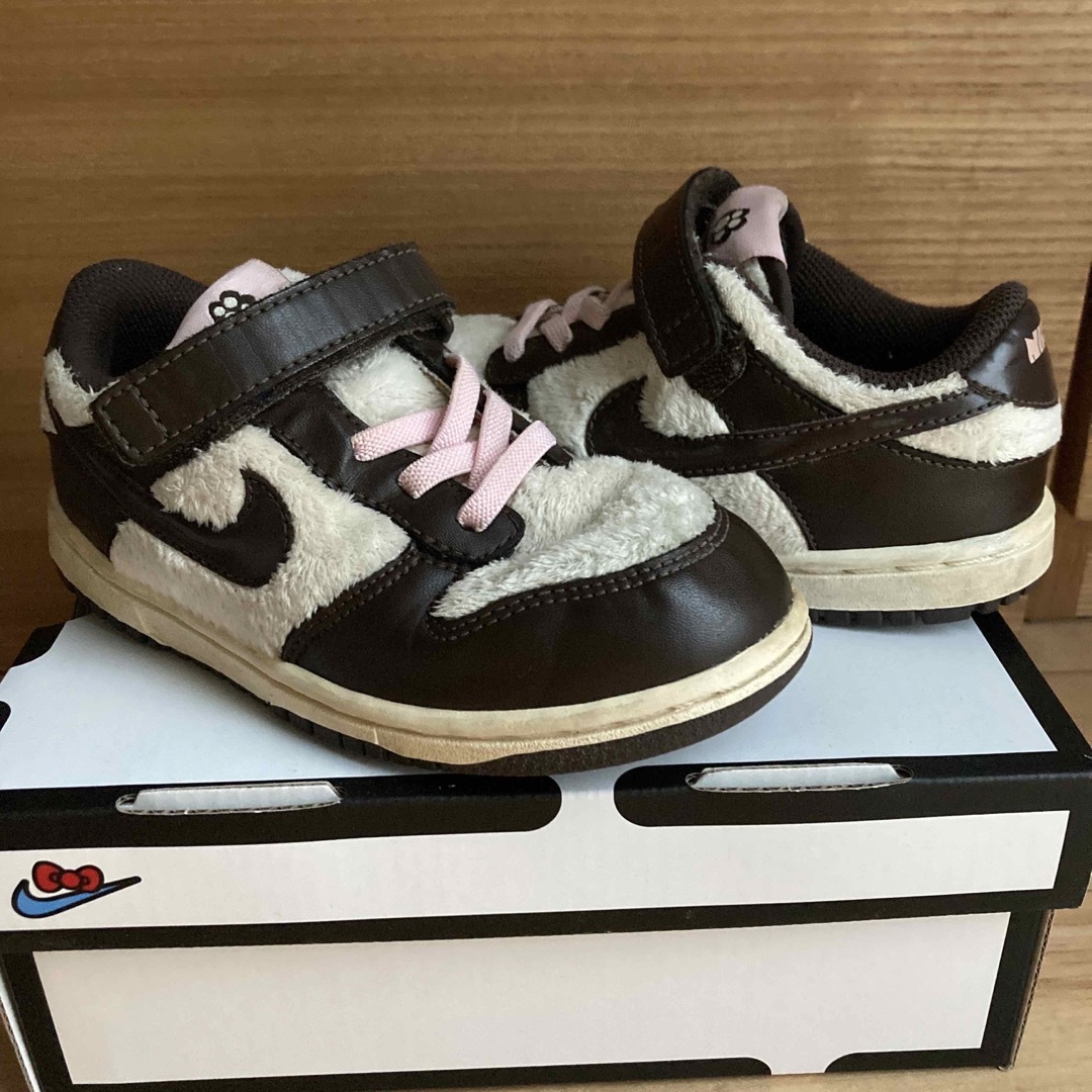 NIKE(ナイキ)の2009年 NIKE DUNK LOW TD Teddy Bear  テディベア キッズ/ベビー/マタニティのキッズ靴/シューズ(15cm~)(スニーカー)の商品写真