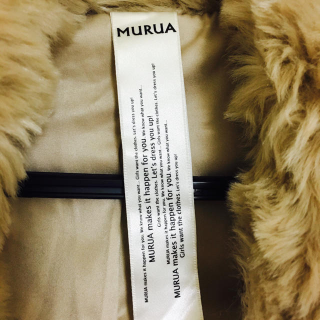 MURUA(ムルーア)の送料無料 MURUAファーコート レディースのジャケット/アウター(毛皮/ファーコート)の商品写真