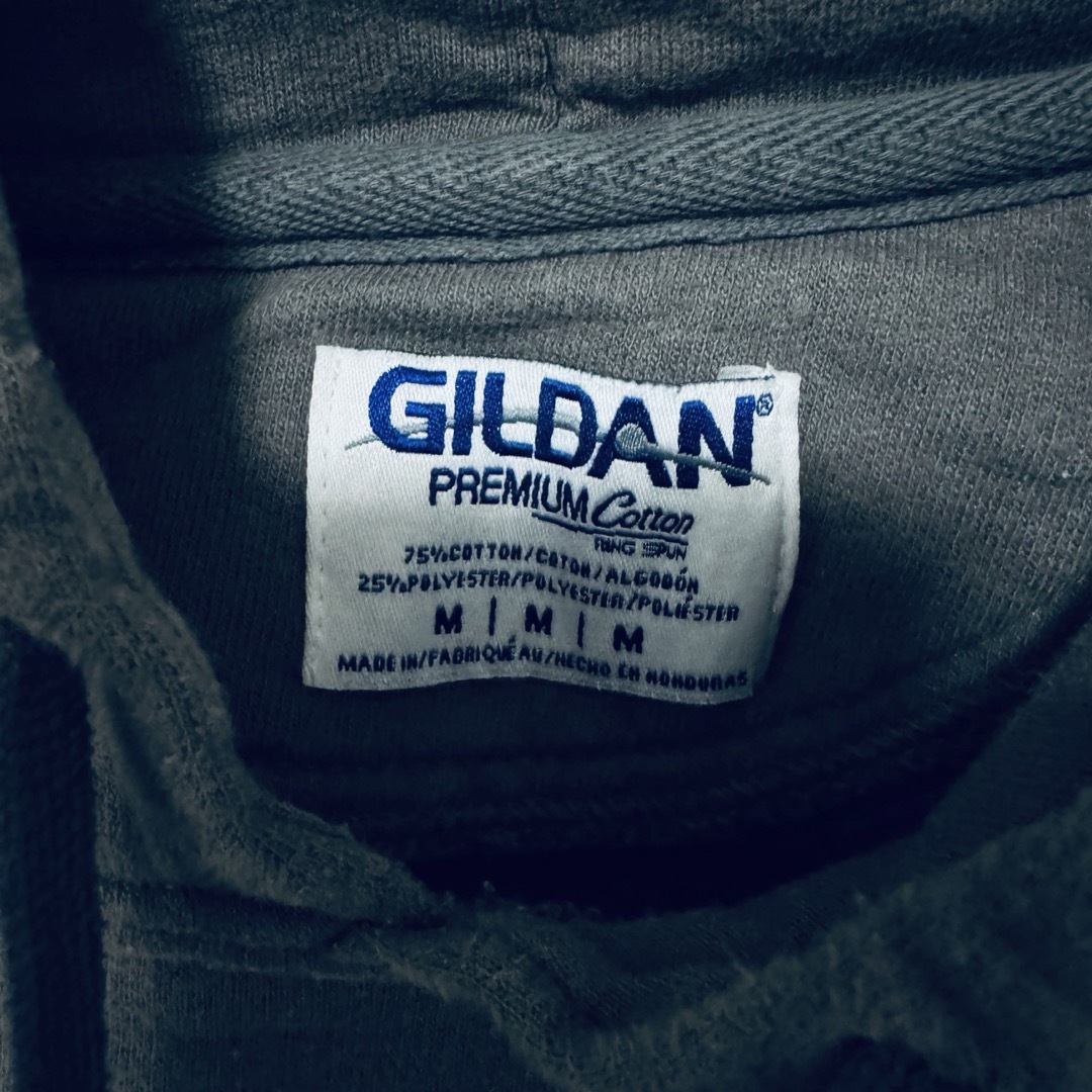 GILDAN(ギルタン)の【USA古着】 GILDANのパーカー Mサイズ メンズのトップス(パーカー)の商品写真