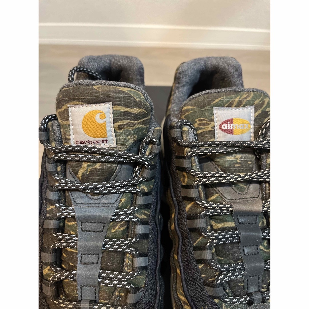 NIKE(ナイキ)のNIKE AIR MAX 95×CARHARTT WIP メンズの靴/シューズ(スニーカー)の商品写真