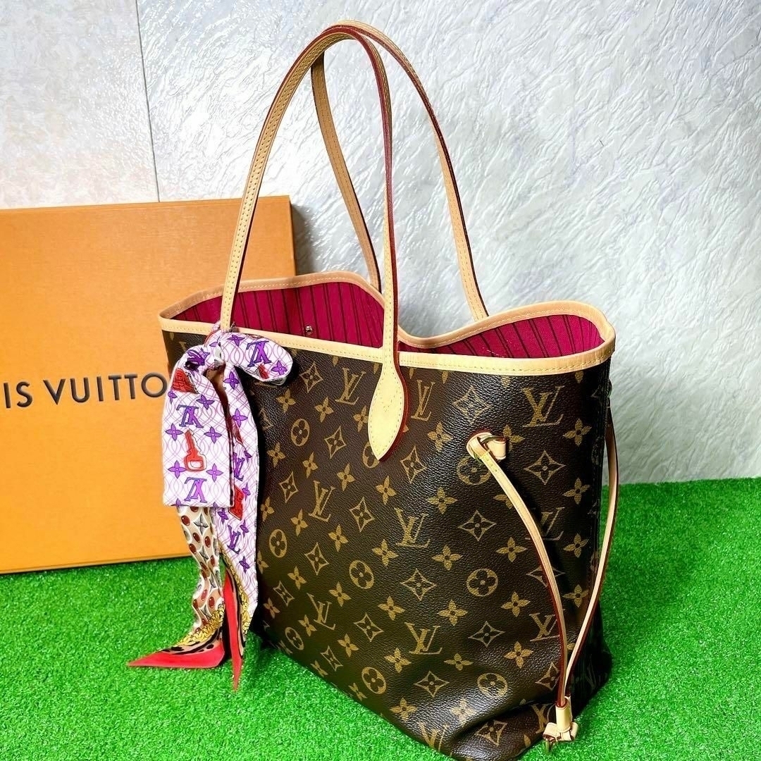 LOUIS VUITTON(ルイヴィトン)の美品　ルイヴィトン ネヴァーフル GM M41180 モノグラム  ブラウン レディースのバッグ(ハンドバッグ)の商品写真