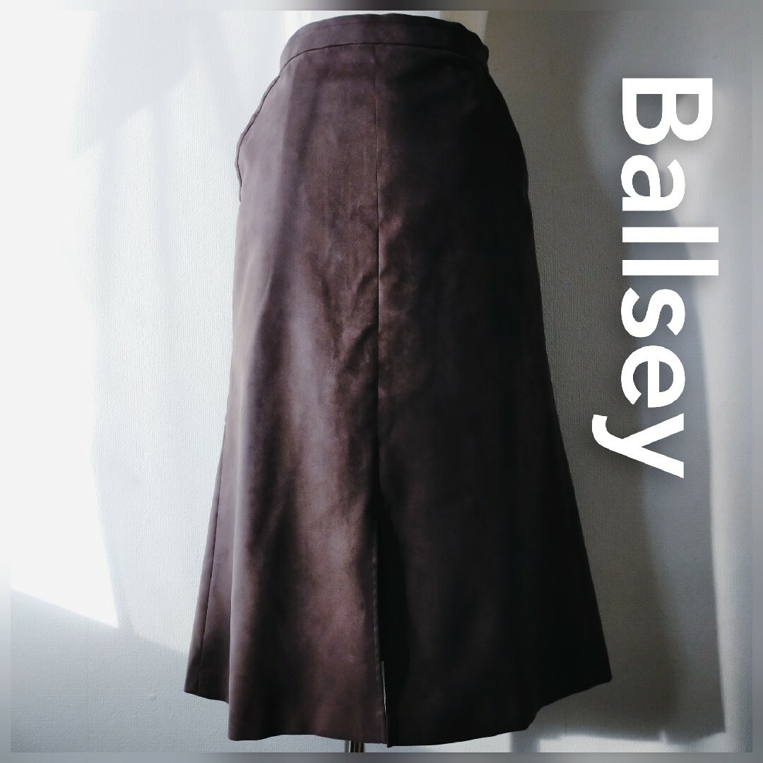 TOMORROWLAND(トゥモローランド)の✨美品 Ballsey 2022AWモデル フェイクスエード スカート 36 レディースのスカート(ロングスカート)の商品写真