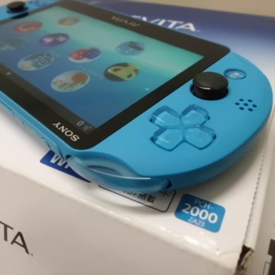 PlayStation Vita(プレイステーションヴィータ)のPSVITA PCH-2000 Aqua Blue エンタメ/ホビーのゲームソフト/ゲーム機本体(携帯用ゲーム機本体)の商品写真