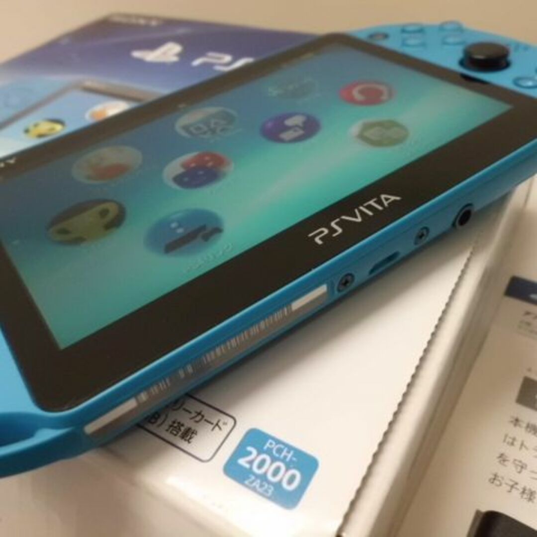 PlayStation Vita(プレイステーションヴィータ)のPSVITA PCH-2000 Aqua Blue エンタメ/ホビーのゲームソフト/ゲーム機本体(携帯用ゲーム機本体)の商品写真