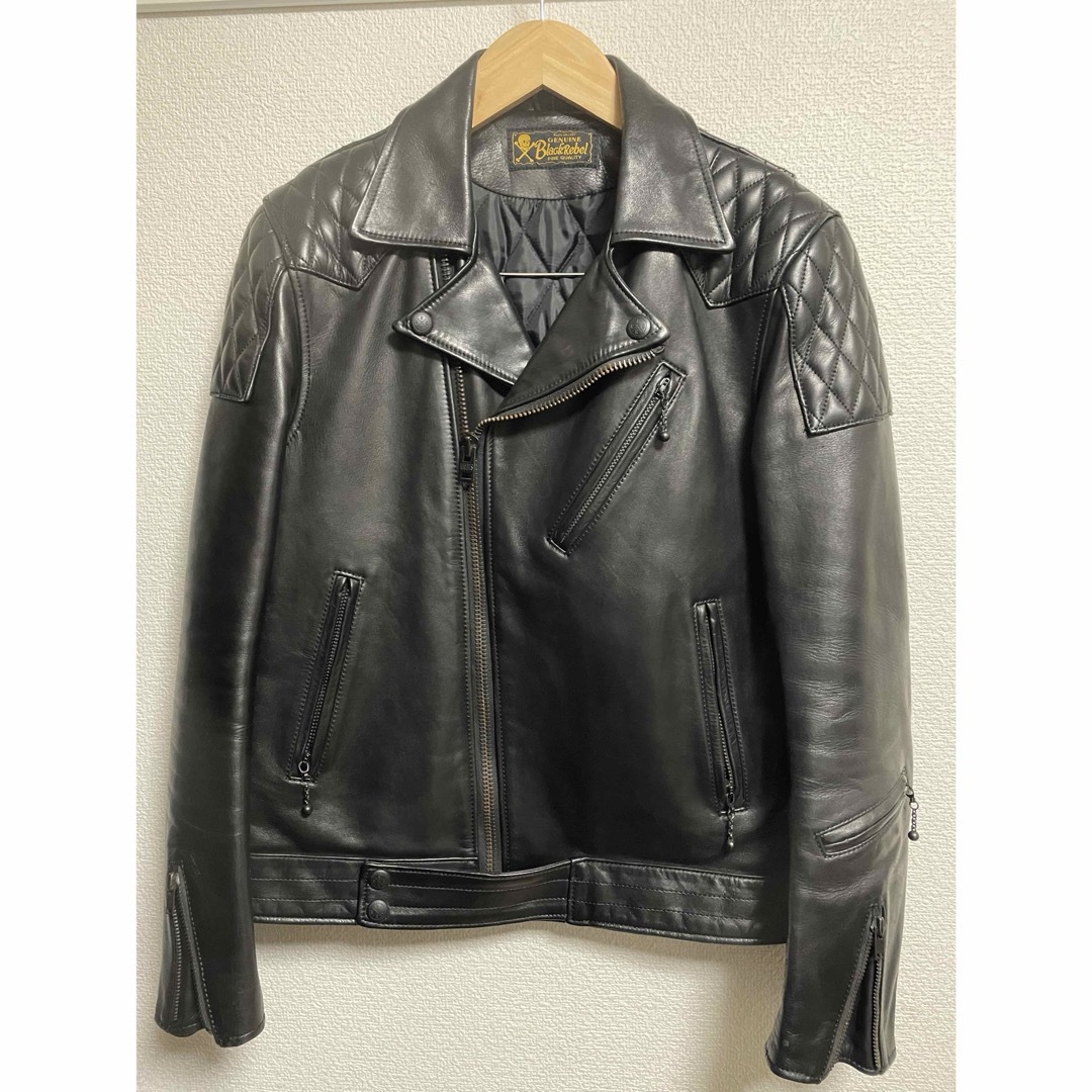 RUDE GALLERY(ルードギャラリー)のRUDEGALLERY BLACK REBEL OUTSIDERS JACKET メンズのジャケット/アウター(ライダースジャケット)の商品写真