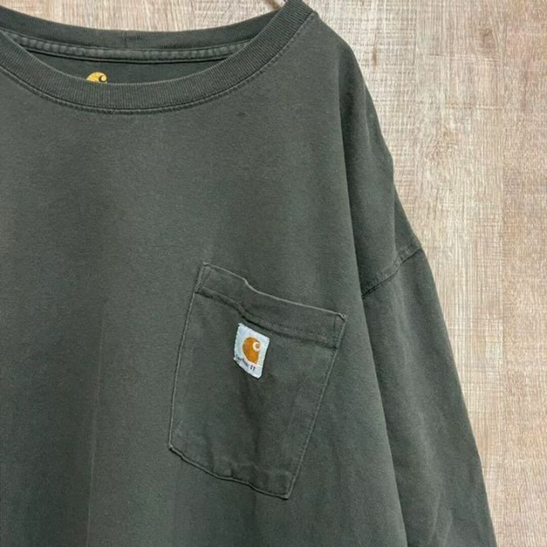 carhartt(カーハート)のcarhartt カーハート　ポケットT　ワンポイントロゴ　ダークグリーン2XL メンズのトップス(Tシャツ/カットソー(半袖/袖なし))の商品写真