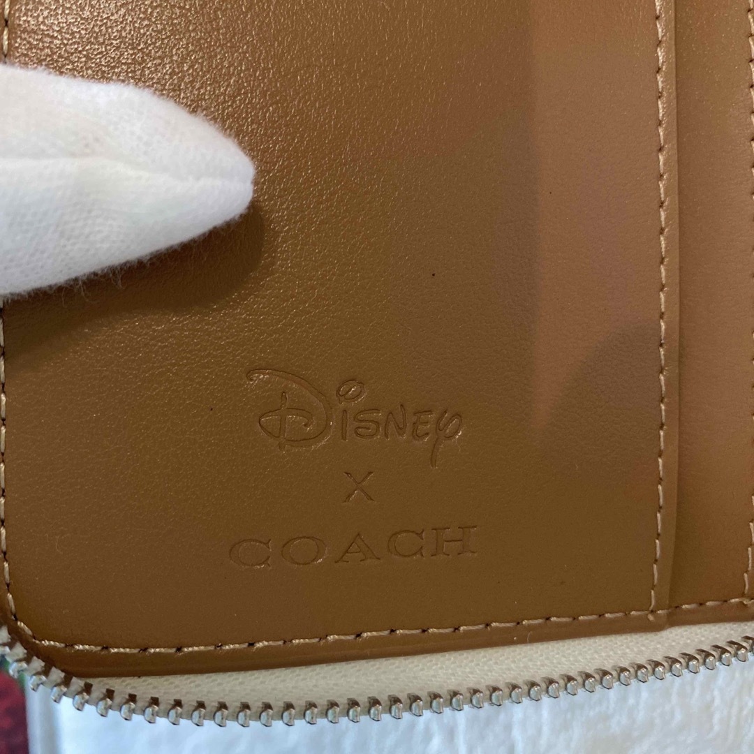 レディース新品 未使用 COACH ディズニー コラボ ダンボ 長財布 ラウンドファスナー