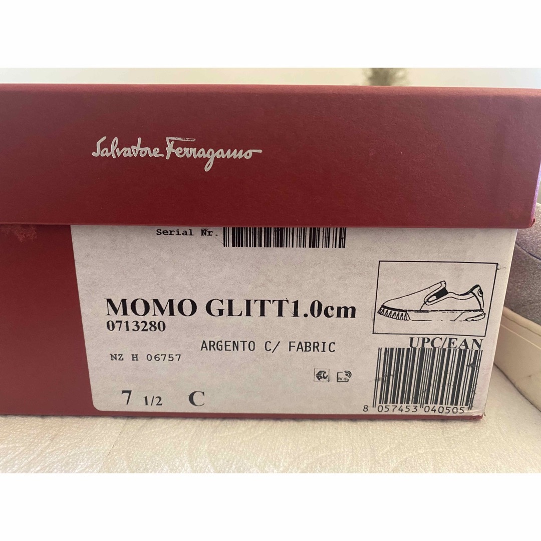 Salvatore Ferragamo(サルヴァトーレフェラガモ)の Salvatore Ferragamo Womens Momo Glitter レディースの靴/シューズ(スリッポン/モカシン)の商品写真