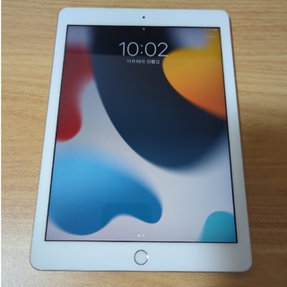 アイパッド(iPad)のiPad 第6世代 32GB  Wifi  MR7G2J/A(タブレット)