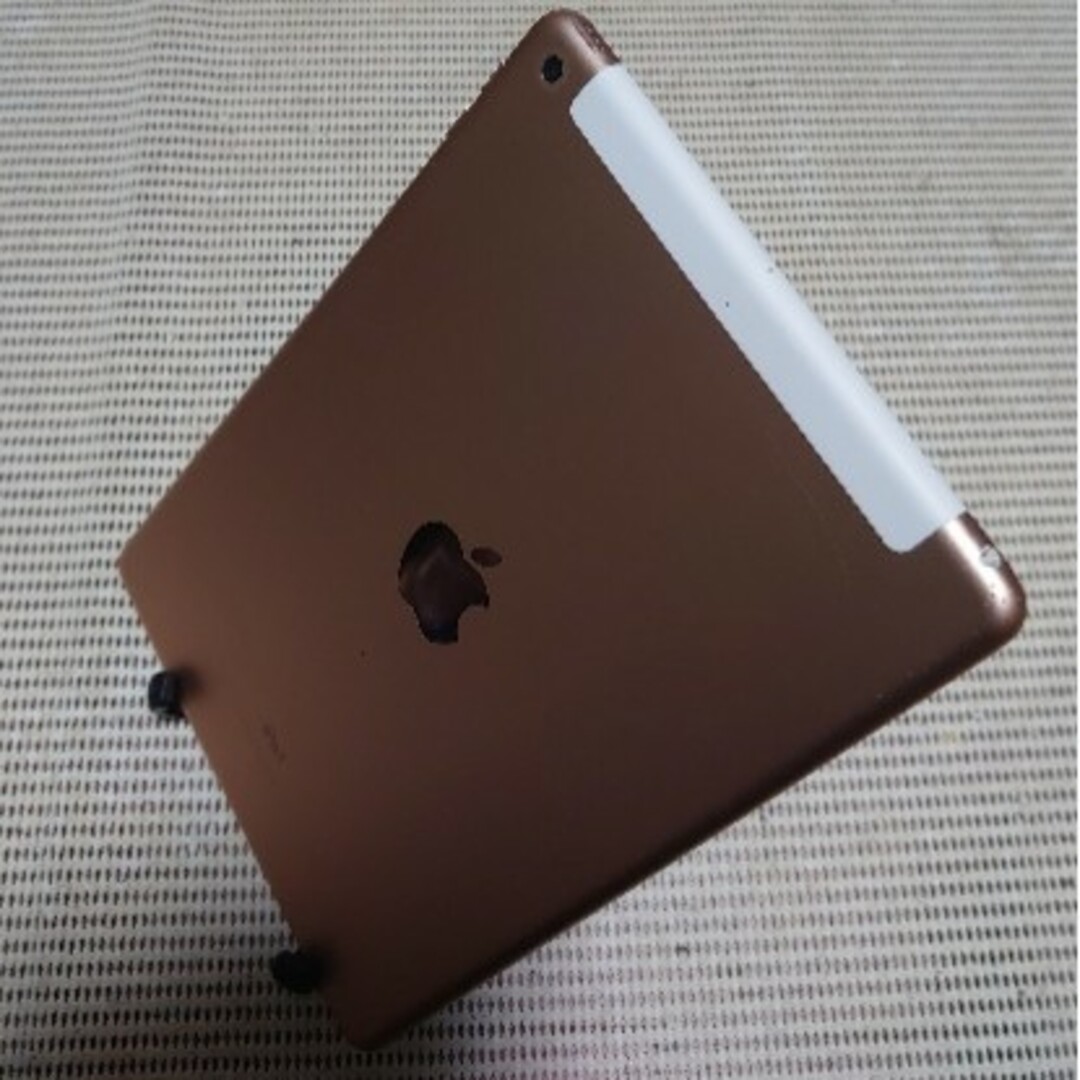 iPad - 6JMXJ 完動品SIMフリーiPad第6世代(A1954)本体32GBゴールドの