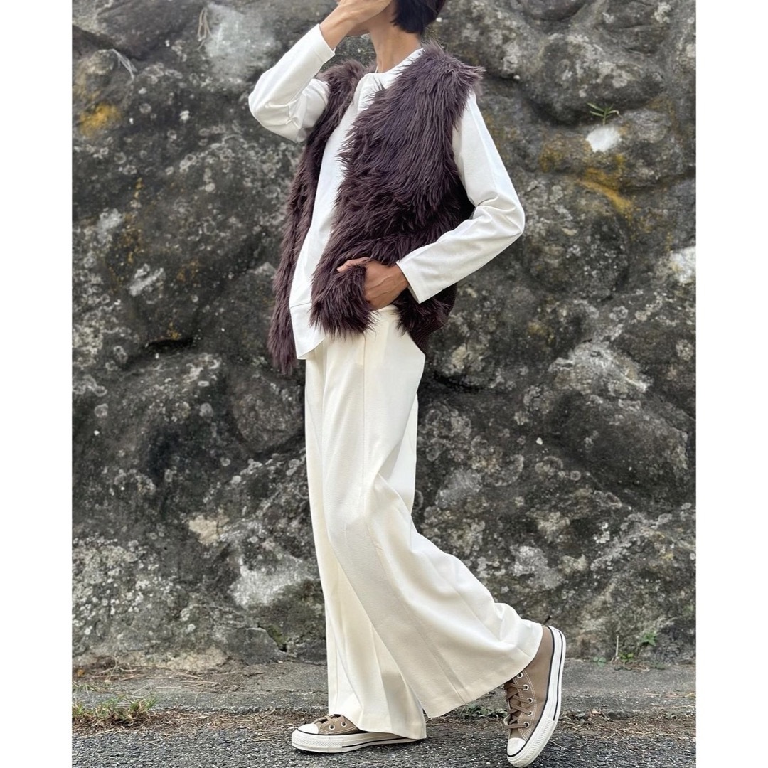 Dignite collier - デニテコリエ フェザー シャギー ベスト Dignite collier - デニテコリエ フェザー シャギー ベスト