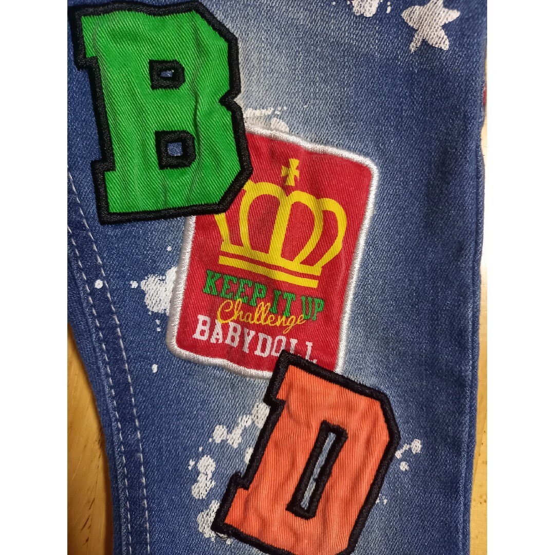 BABYDOLL(ベビードール)のBABYDOLL ベビードール ペイント デニム ジーンズ パンツ 100 キッズ/ベビー/マタニティのキッズ服男の子用(90cm~)(パンツ/スパッツ)の商品写真