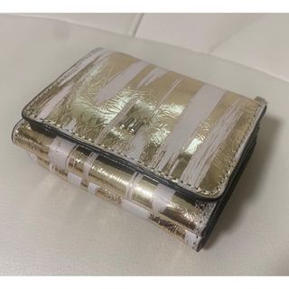【未使用品】ミニ財布 折り財布 ゴールド × ホワイト縁起 新年 お正月(財布)