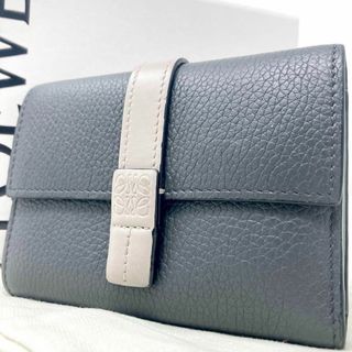ロエベ 財布(レディース)(グリーン・カーキ/緑色系)の通販 100点以上