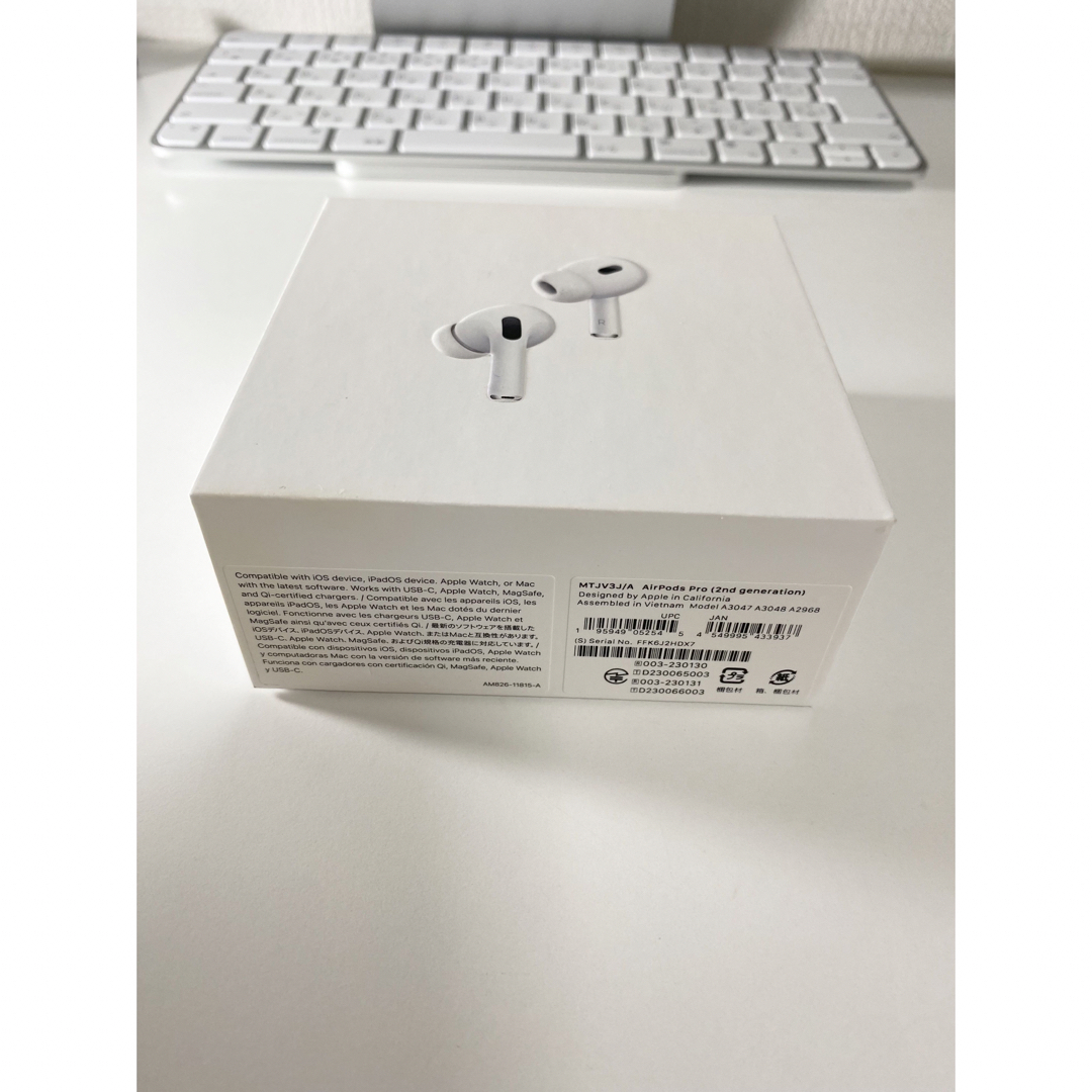 Apple(アップル)のApple AirPods Pro MTJV3J/A USB-Cタイプ 中古 スマホ/家電/カメラのオーディオ機器(ヘッドフォン/イヤフォン)の商品写真