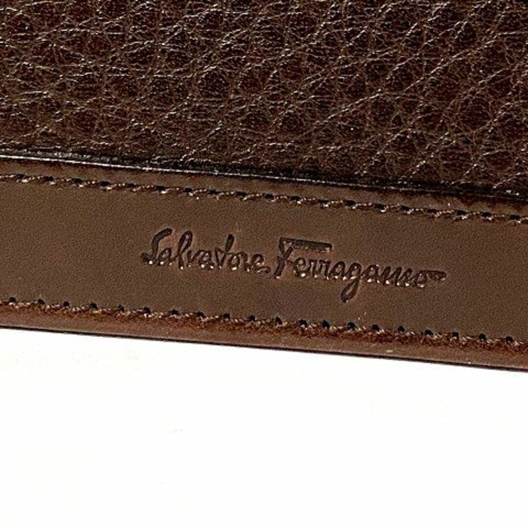 Salvatore Ferragamo(サルヴァトーレフェラガモ)の美品　Ferragamo　フェラガモ　二つ折り 長財布　ダークブラウン メンズのファッション小物(長財布)の商品写真