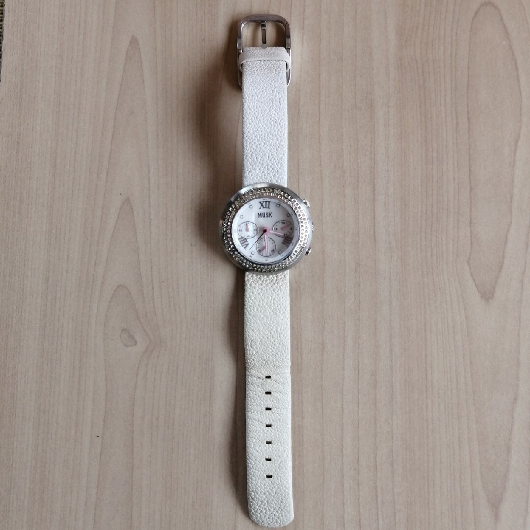 MUSK ムスク　腕時計　レディース　白ベルト レディースのファッション小物(腕時計)の商品写真