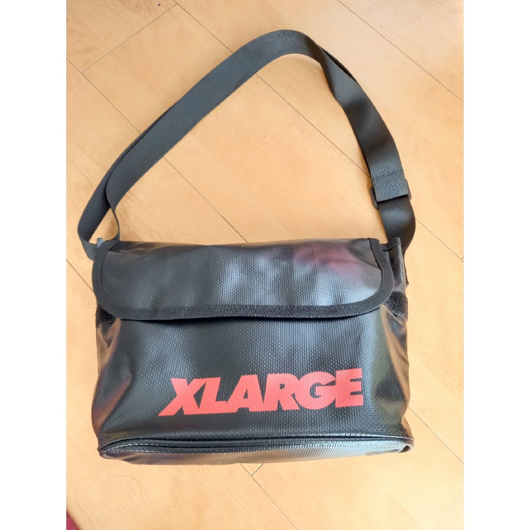 XLRGE 水と汚れに強い！タフなショルダーバッグです！撥水性能もバツグン！ メンズのバッグ(ショルダーバッグ)の商品写真