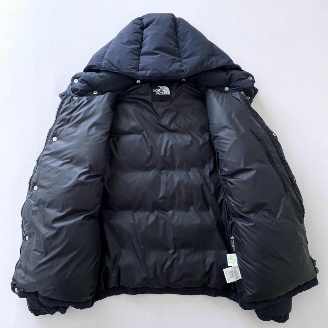 THE NORTH FACE(ザノースフェイス)の希少赤ロゴ★ノースフェイス　キャンプシエラショートダウンジャケット　ブラック　M メンズのジャケット/アウター(ダウンジャケット)の商品写真