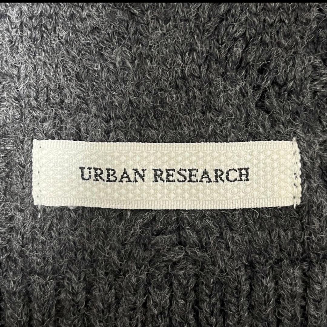 URBAN RESEARCH(アーバンリサーチ)の【新品】日本製URBAN RESEARCH上品な印象のケーブル編みニットキャップ メンズの帽子(ニット帽/ビーニー)の商品写真