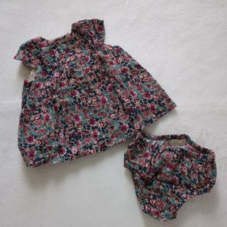 ザラキッズ(ZARA KIDS)のコーディロイセットアップ 小花柄 ZARAbaby 6-9months 74cm(ロンパース)