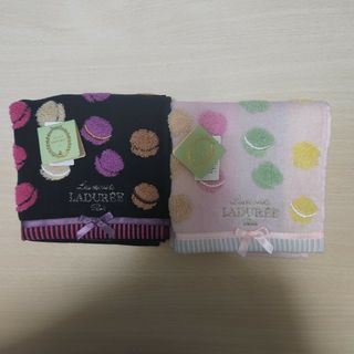 ラデュレ(LADUREE)のラデュレ　タオルハンカチ　2枚　新品　⑦(ハンカチ)