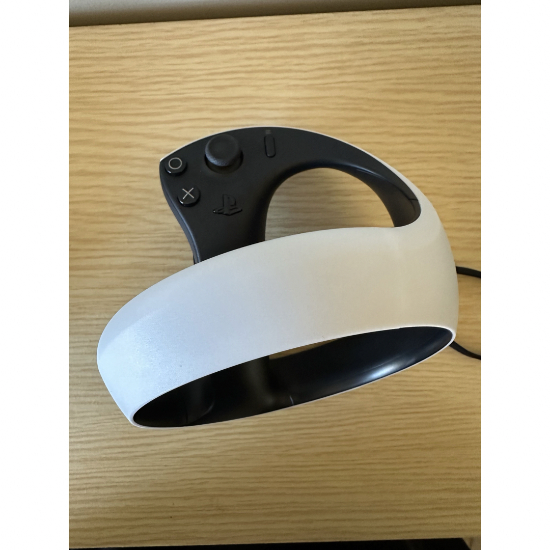 PlayStation VR(プレイステーションヴィーアール)のPlayStation VR2 エンタメ/ホビーのゲームソフト/ゲーム機本体(家庭用ゲーム機本体)の商品写真