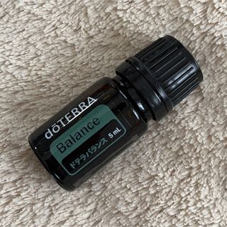 ドテラ(doTERRA)のドテラバランス (アースリズム) 5ml【新品未開封】(エッセンシャルオイル（精油）)