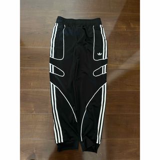 オリジナルス(Originals（adidas）)の値下げしました！公式 adidas FLAMESTRIKE パンツ　150㎝(パンツ/スパッツ)