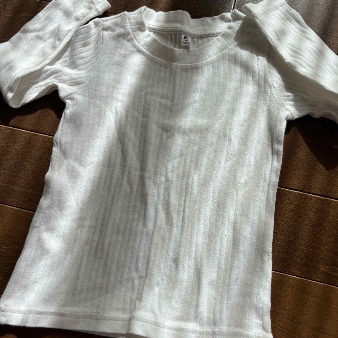 UNIQLO(ユニクロ)の新品タグ付き　UNIQLOリブTシャツ110cm 2枚セット キッズ/ベビー/マタニティのキッズ服女の子用(90cm~)(Tシャツ/カットソー)の商品写真
