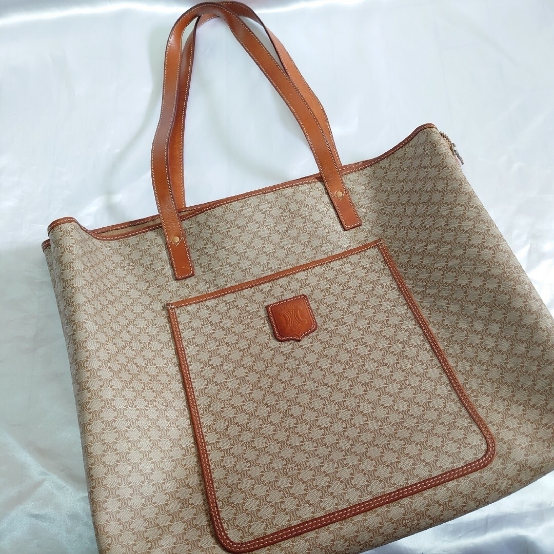 celine - 美品 CELINE マカダム柄 トートバッグの通販 by モジーコ's ...