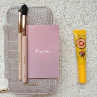 ロクシタン(L'OCCITANE)の未使用　かじえり　Enamor　エナモルメイクブラシ　ロクシタンネイルオイル(ブラシ・チップ)