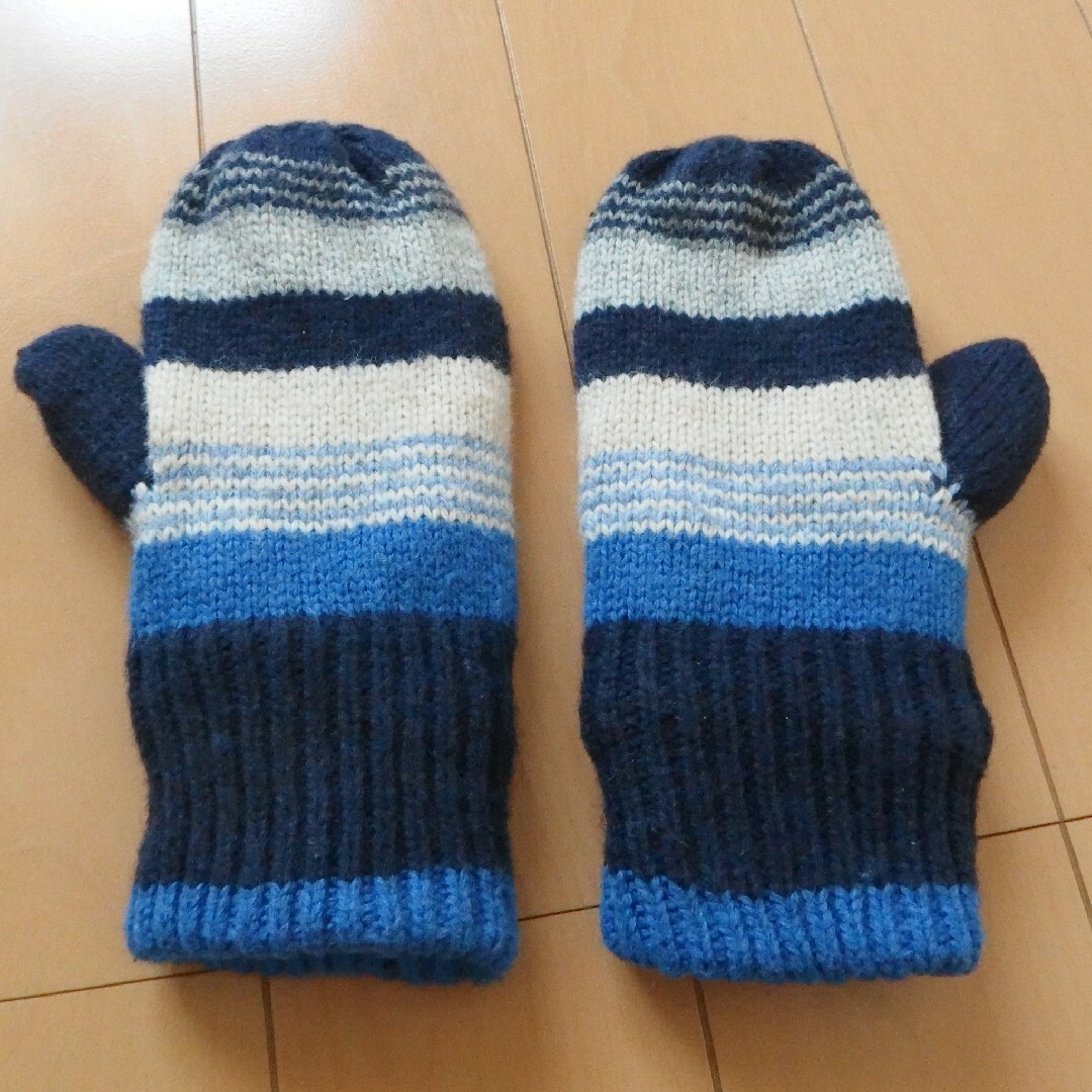 babyGAP(ベビーギャップ)のbabyGAP 手袋　子供用S/M ミトン　12cm キッズ/ベビー/マタニティのこども用ファッション小物(手袋)の商品写真