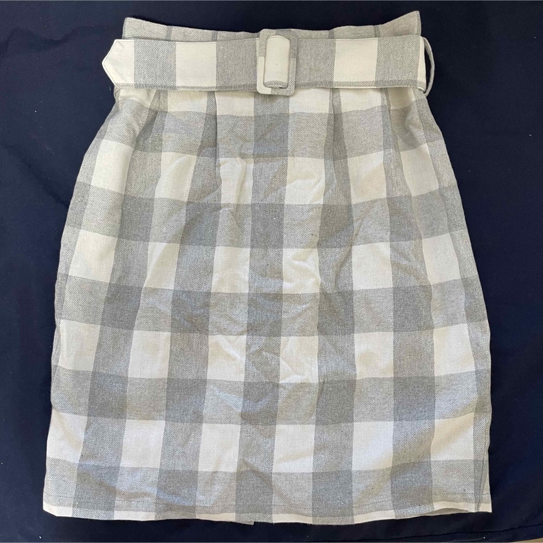 FREE'S MART(フリーズマート)のチェック スカート フリーズマート グレー 台形 レディースのスカート(ミニスカート)の商品写真
