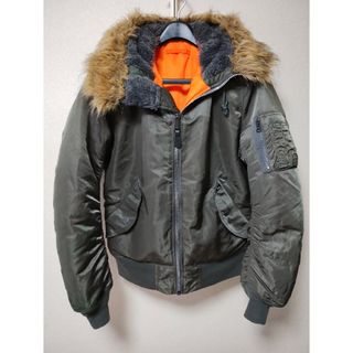 アルファインダストリーズ(ALPHA INDUSTRIES)のALPHA MA-1 HOODED アルファMA-1フーデッド レア物(フライトジャケット)