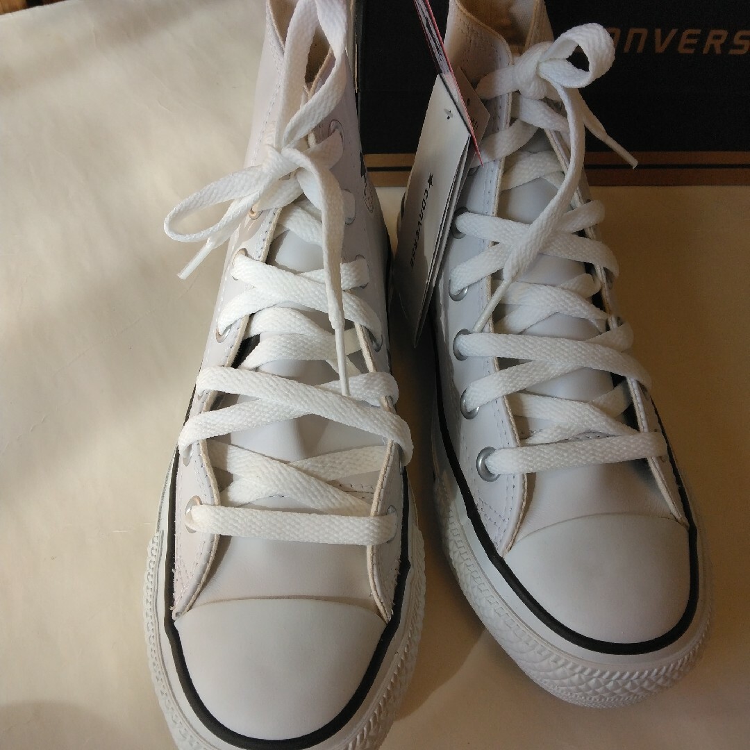 CONVERSE(コンバース)の新品未使用　22.5CONVERSEオールスターレザー レディースの靴/シューズ(スニーカー)の商品写真