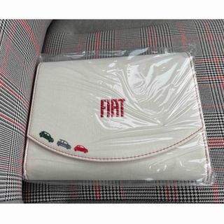 新品未使用🌱未開封✨FIAT 🚘🇮🇹車検証　ケース(車内アクセサリ)