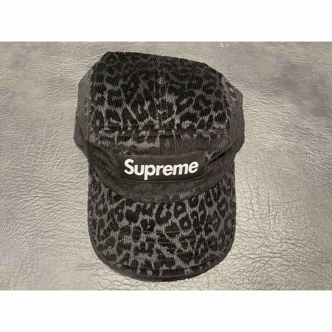 Supreme(シュプリーム)のsupreme Leopard Corduroy Camp Cap Black メンズの帽子(キャップ)の商品写真