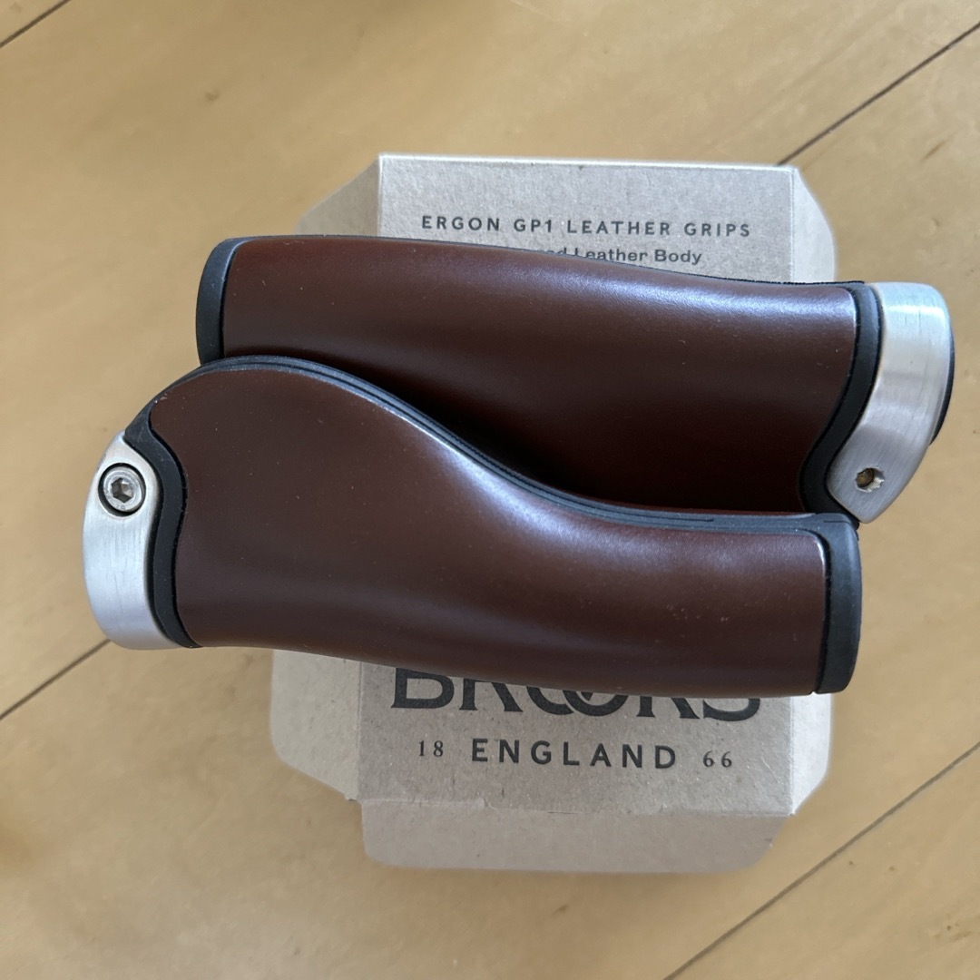 スポーツ/アウトドアBROOKS ENGLAND ERGON GP1 Leather Grips