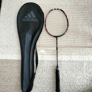 アディダス(adidas)のアディダス　バドミントン　ラケット　美品　送料無料　新品グリップ　サービス(バドミントン)